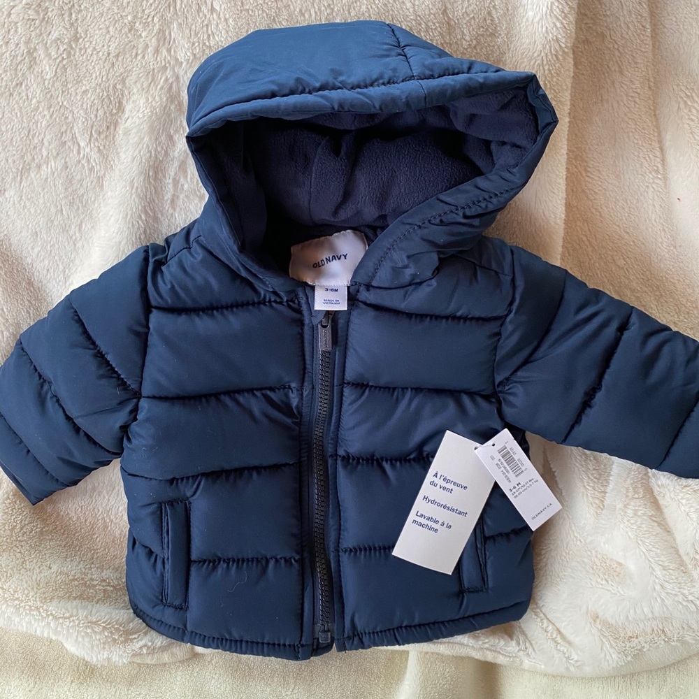 Nwt old navy puffer 3-6m